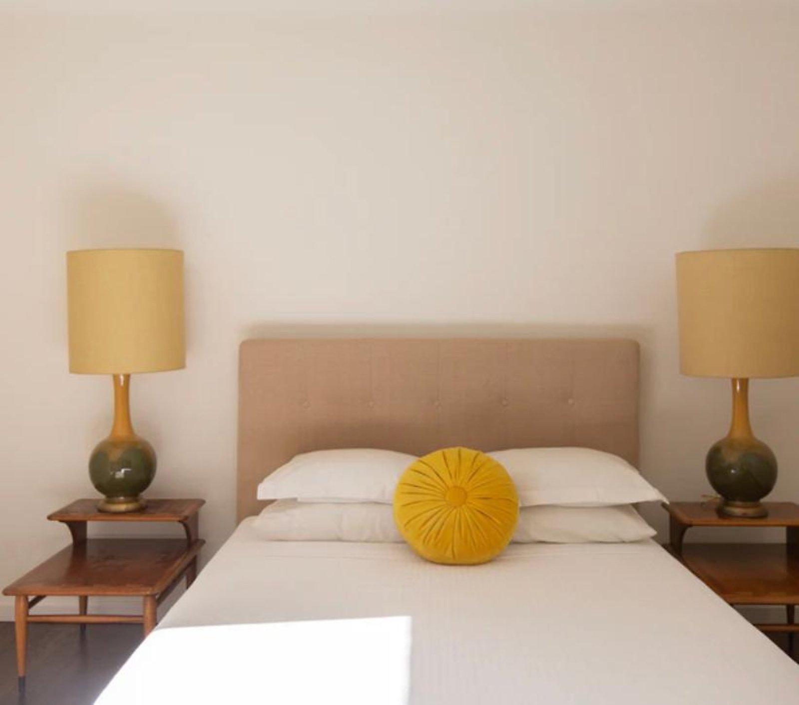 West Hollywood corporate housing bedroom with mid-century modern decor